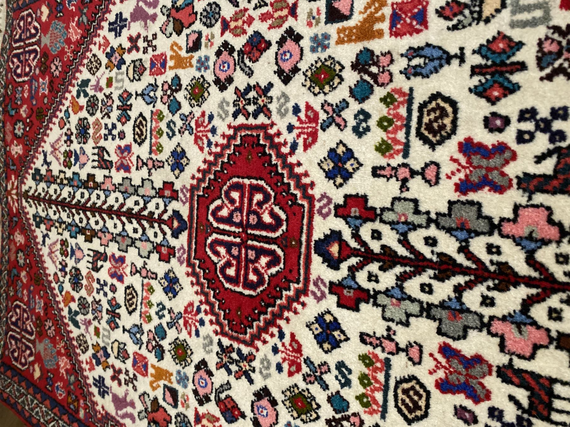 قاليچه دستباف 